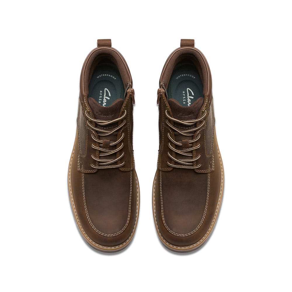 Clarks × ssz ×AH SSZ＞が永遠の定番として人気を博す＜Clarks Originals＞ と