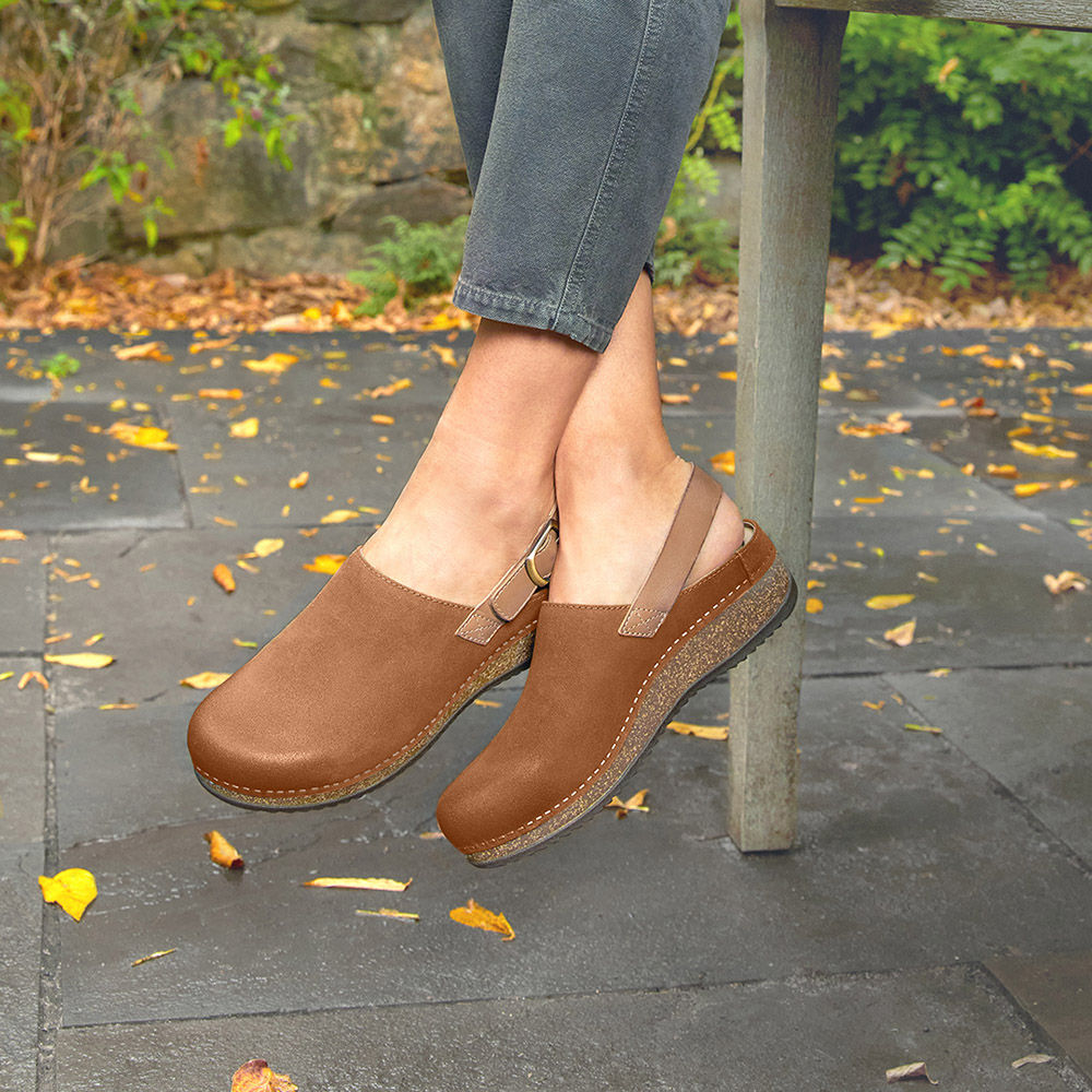 Women's Dansko Merrin | Schuler Shoes