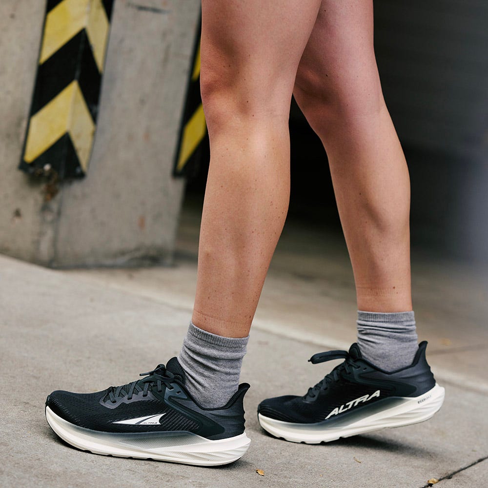 ALTRA TORIN 8 WIDE ウィメンズUS7.5 Amazon.com | ALTRA Women's Torin 8 Road Running Shoe, Black